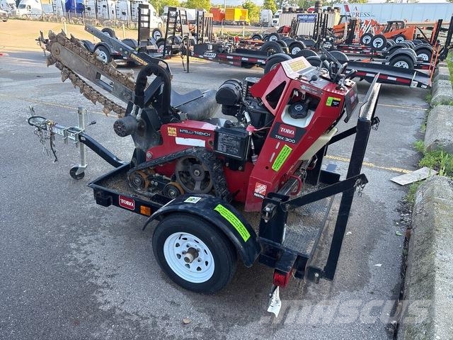 Toro TRX300 挖沟机