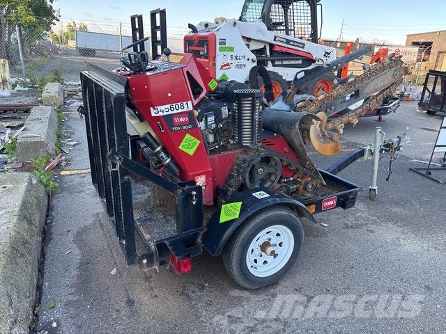 Toro TRX300 挖沟机