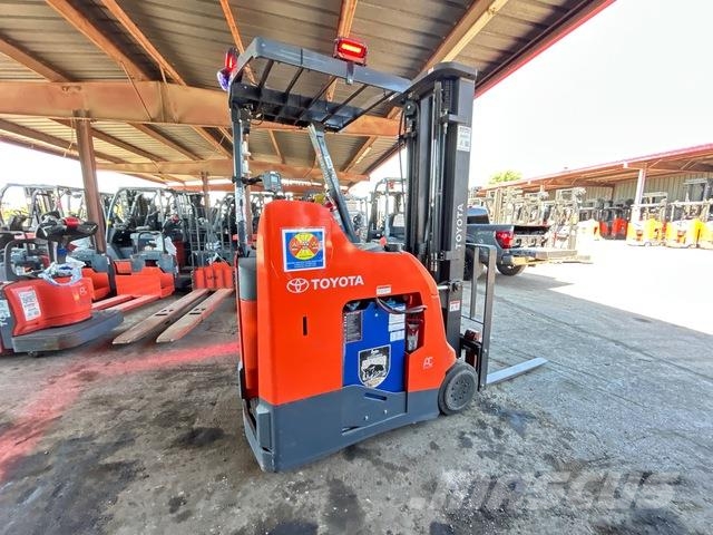 Toyota 8BNCU15 Reach truck