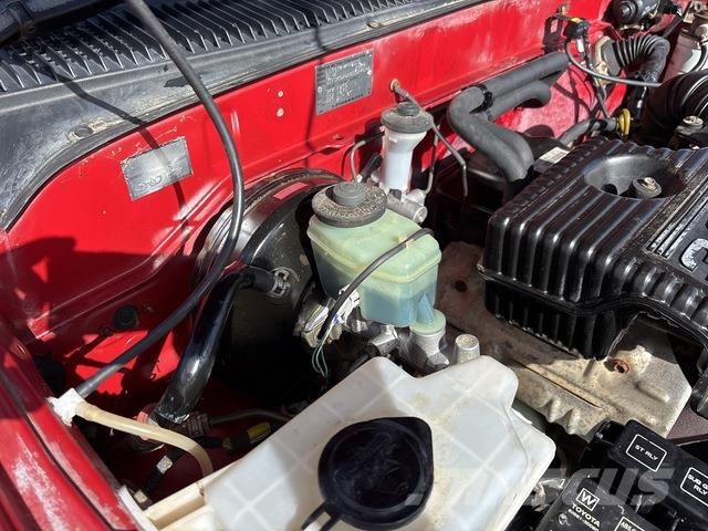 Toyota HiLux Pick up/Dropside