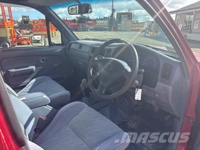 Toyota HiLux Pick up/Dropside