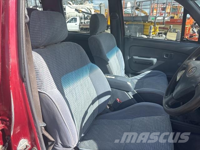 Toyota HiLux Pick up/Dropside