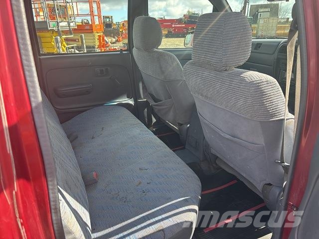 Toyota HiLux Pick up/Dropside