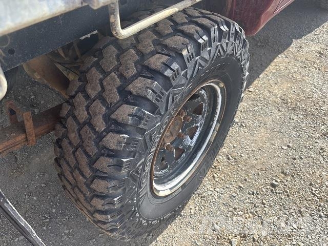 Toyota HiLux Pick up/Dropside