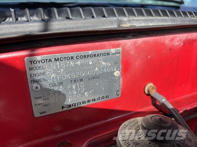 Toyota HiLux Pick up/Dropside
