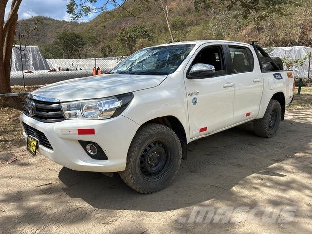 Toyota Hilux 픽업/드롭사이드