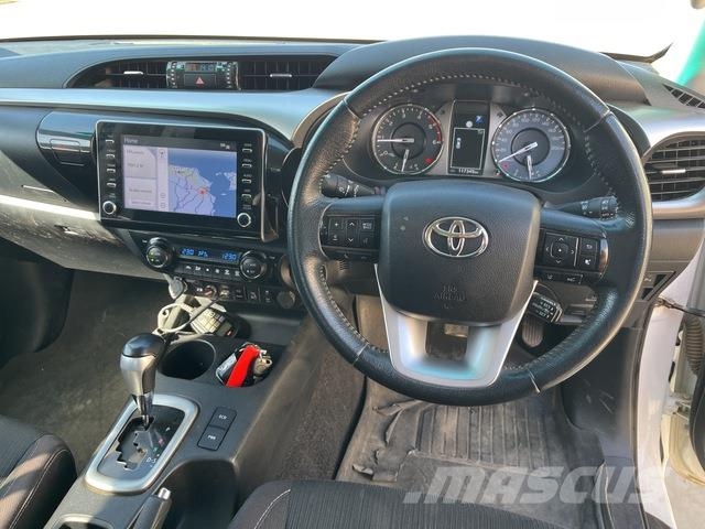 Toyota Hilux SR5 Pick up/Dropside