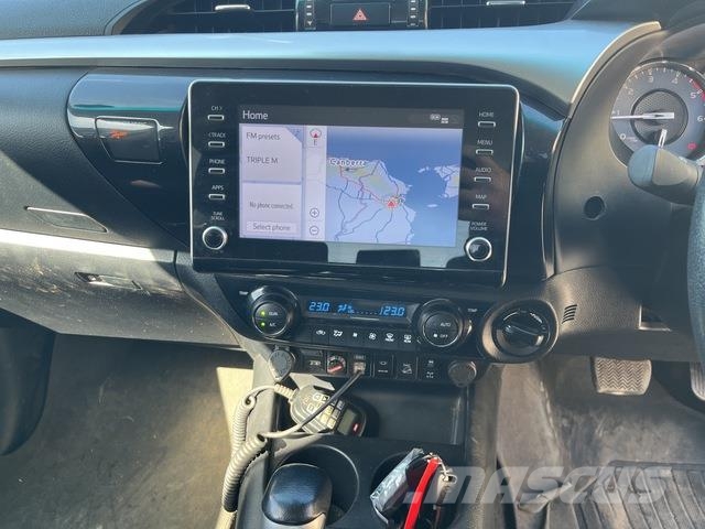 Toyota Hilux SR5 Pick up/Dropside