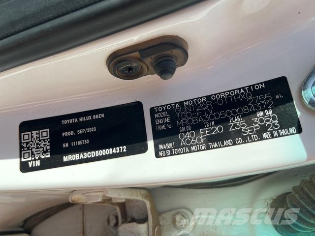 Toyota Hilux SR5 Pick up/Dropside