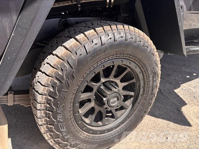 Toyota LandCruiser 79 Series Інше
