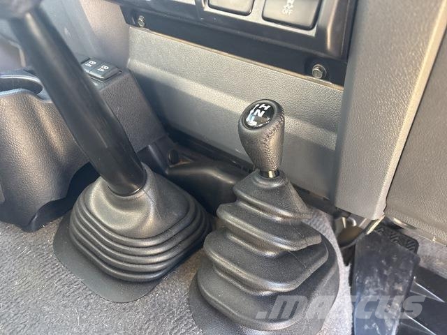 Toyota LandCruiser 79 Series Інше