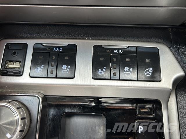 Toyota LandCruiser Sahara Інше