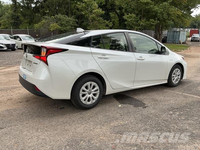 Toyota Prius PKWs