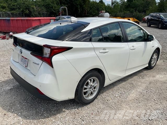Toyota Prius Carros