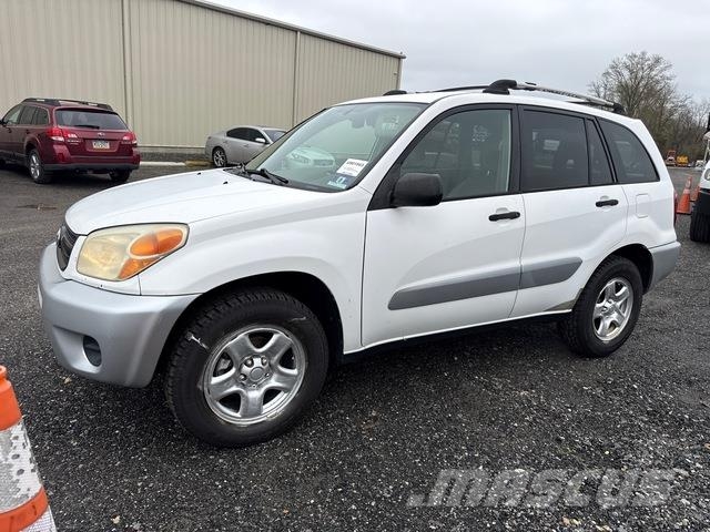 Toyota RAV4 سيارات