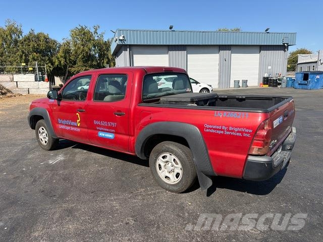 Toyota Tacoma Бортовые фургоны