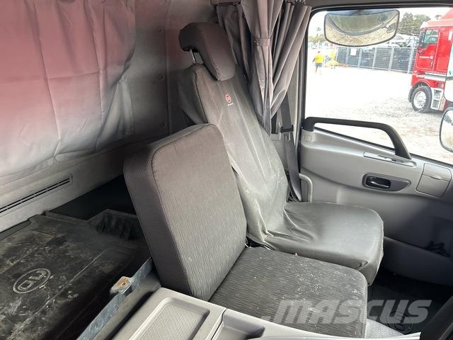UD CD 25 360 Ciężarówki firanki