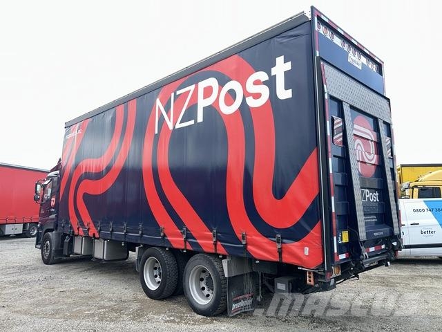UD CD 25 360 Ciężarówki firanki
