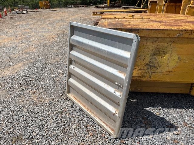 Ultrashore 4 ft x 4 ft Aluminum (2 in Wall) Trench Muut koneet