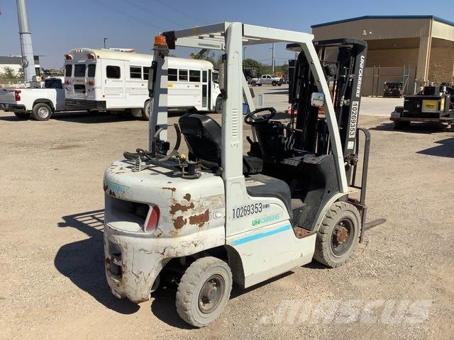 Uni Carriers Nissan PF50DF/MP1F2A25DV شاحنات ذات رافعات شوكية - أخرى