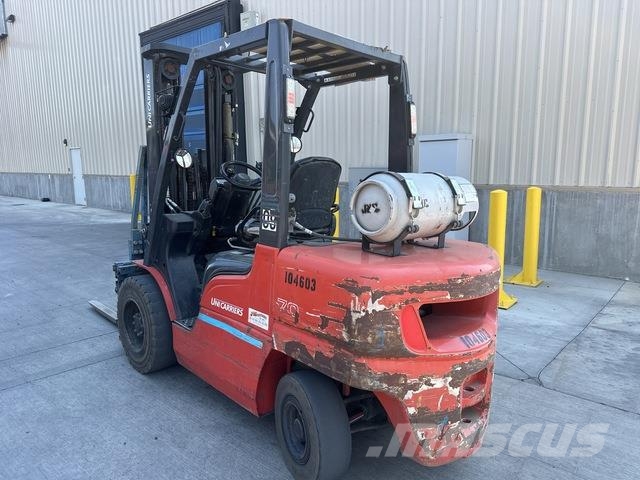 UniCarriers PF70 شاحنات ذات رافعات شوكية تعمل بالكهرباء