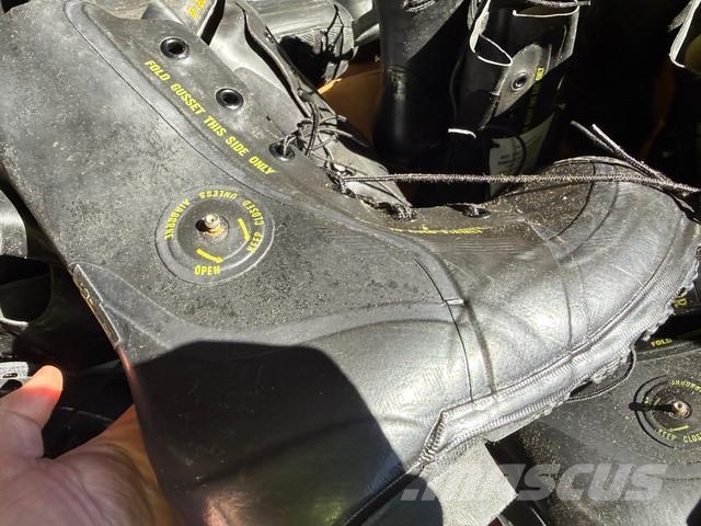 Unused Extreme Cold Temperature Boots Pneumatiky, kola a ráfky
