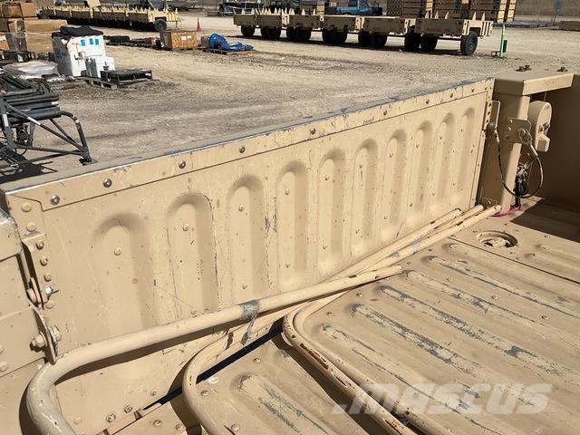 US ARMY Tank Automotive Command M1101 Andre hengere