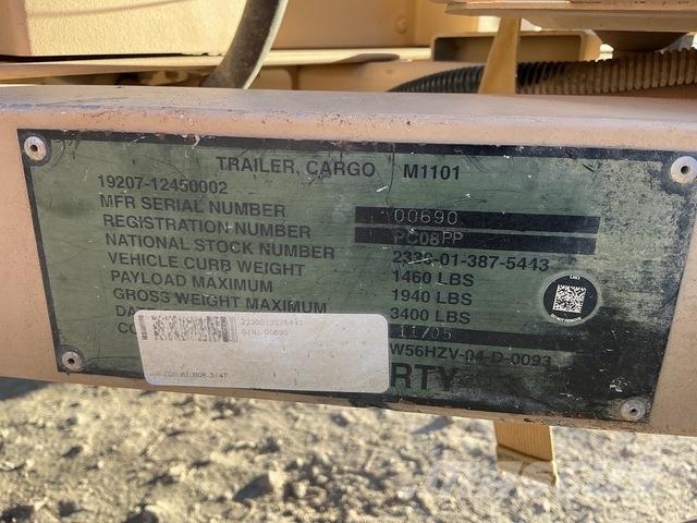 US ARMY Tank Automotive Command M1101 Andre hengere