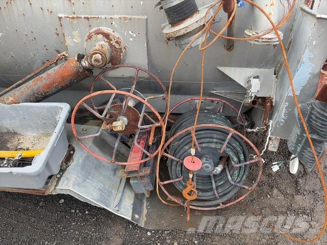  Vacuum Unit (Inoperable) Vodní čerpadla