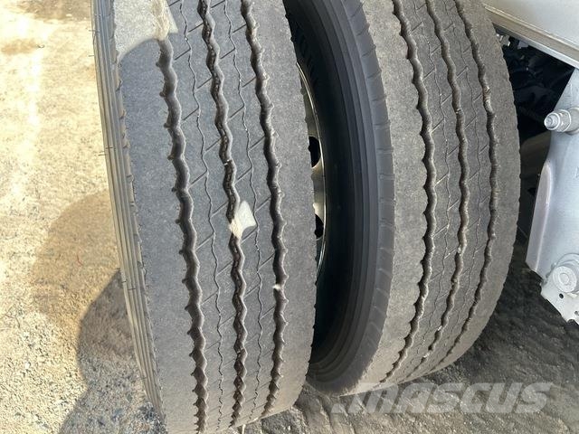Vawdrey  مقطورات ذات هيكل صندوقي