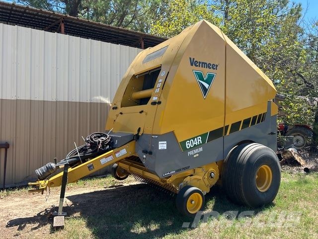 Vermeer 604R Round balers