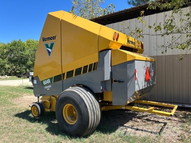 Vermeer 604R Round balers