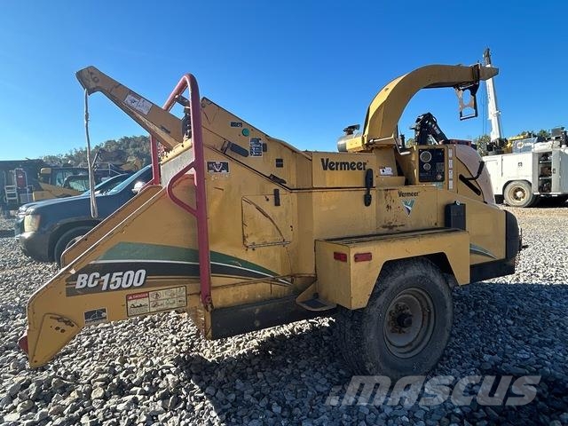 Vermeer BC1500 Drobilci lesa