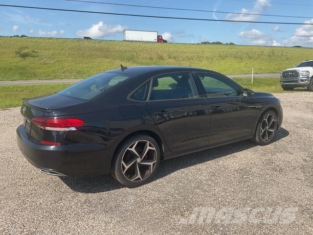 Volkswagen Passat Lengvieji automobiliai