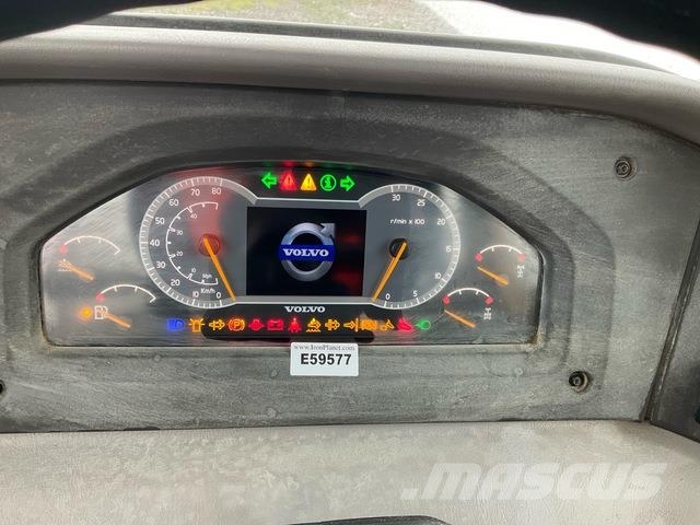 Volvo A25G Kloubové dempry