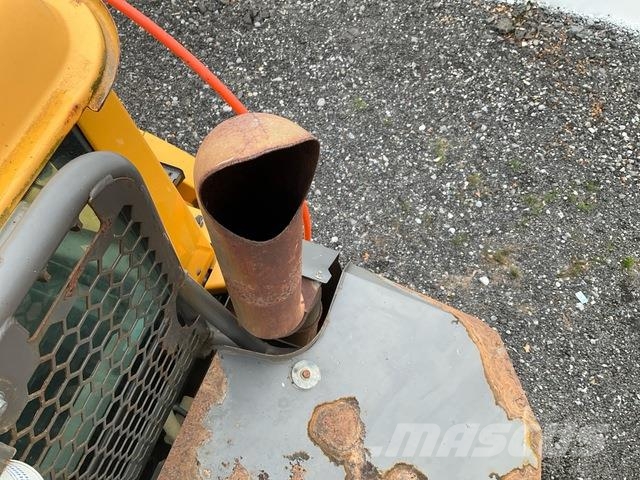 Volvo A25G Kloubové dempry