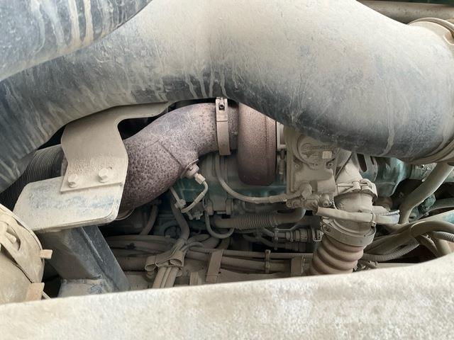 Volvo A25G Kloubové dempry