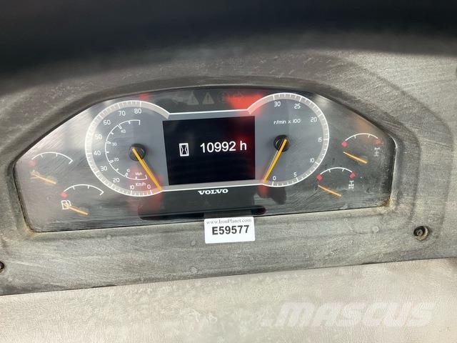 Volvo A25G Kloubové dempry