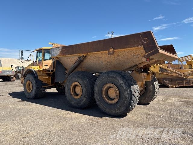 Volvo A40D Artikulētie pašizgāzēji