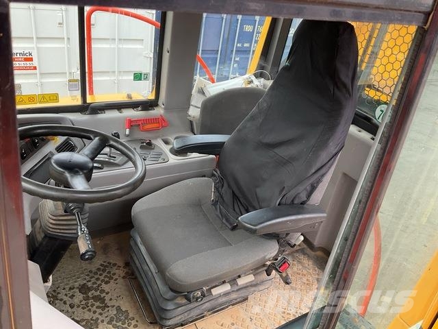 Volvo A40G Midjestyrd dumper