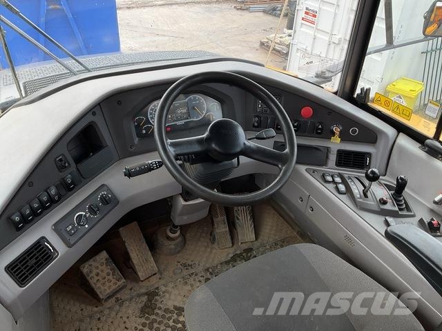 Volvo A40G Midjestyrd dumper