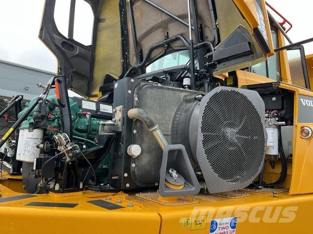 Volvo A40G Midjestyrd dumper
