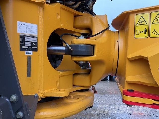 Volvo A40J Midjestyrd dumper