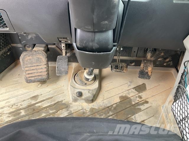 Volvo A40J Midjestyrd dumper