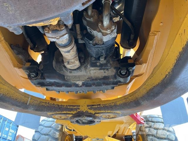 Volvo A40J Midjestyrd dumper