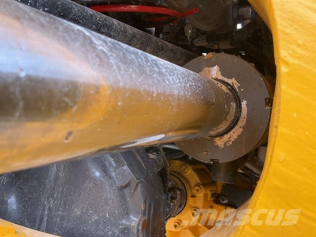Volvo A40J Midjestyrd dumper