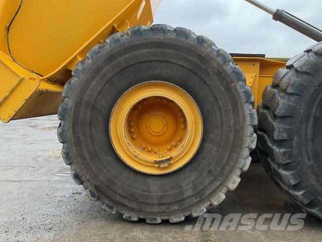 Volvo A40J Midjestyrd dumper