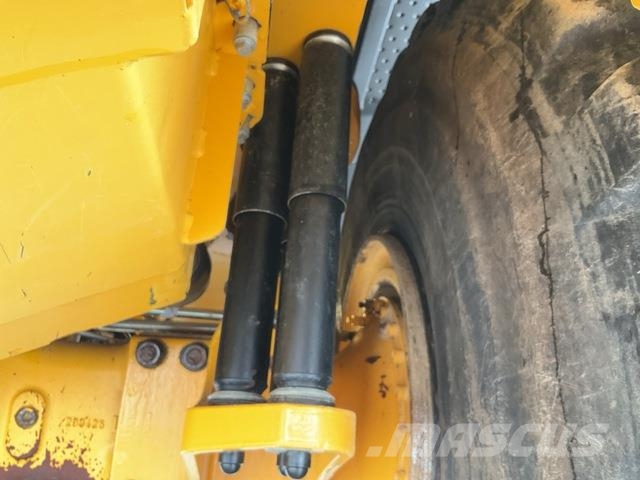 Volvo A40J Midjestyrd dumper