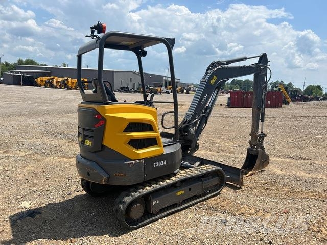Volvo EC27D حفارات زحافة
