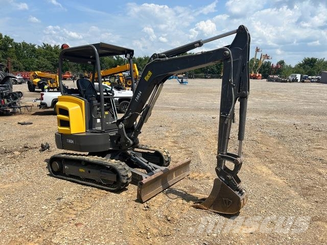 Volvo EC27D حفارات زحافة